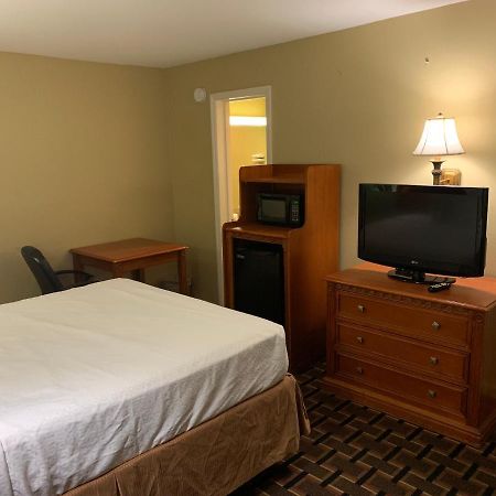 Heritage Inn Кливленд Экстерьер фото