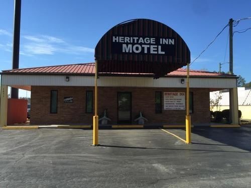 Heritage Inn Кливленд Экстерьер фото