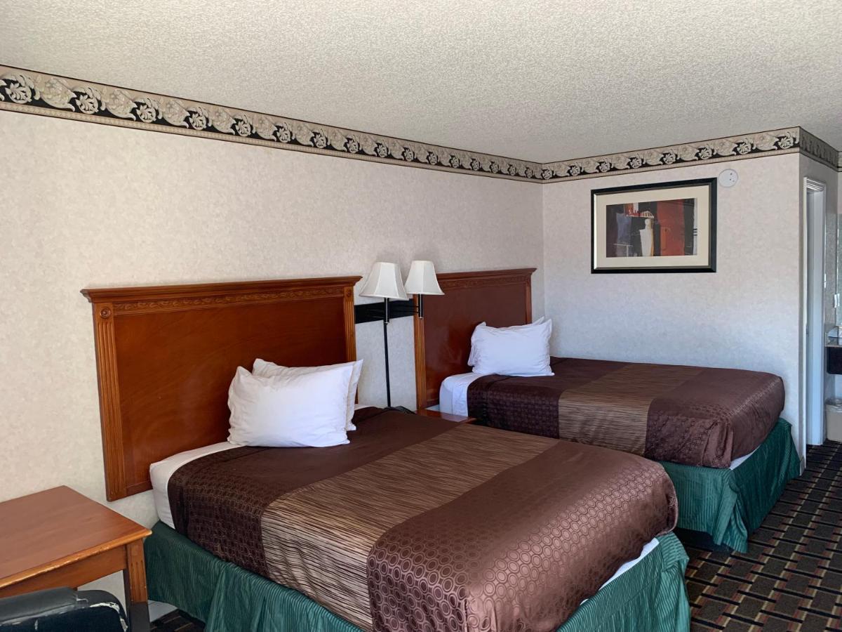 Heritage Inn Кливленд Экстерьер фото